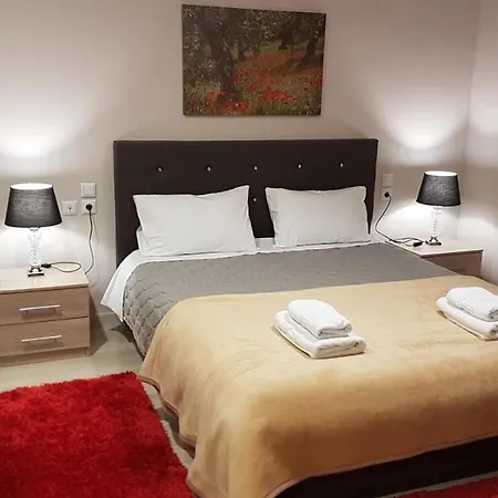 Prytanio Bed & Breakfast *